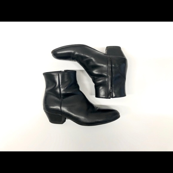 Common Projects Shoes - Woman by Common Projects boots